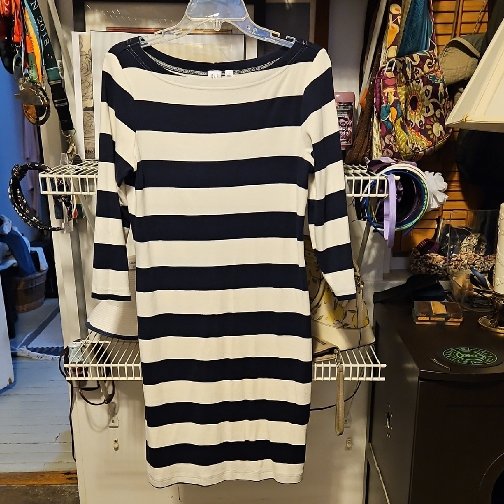 GAP Navy and Cream Long Sleeve Dress